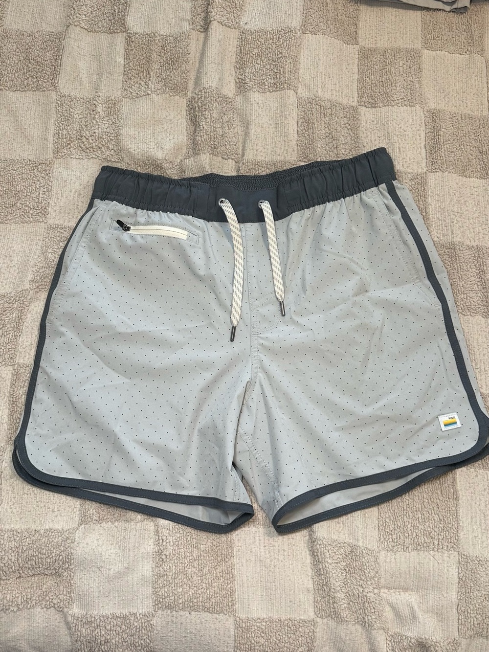 Men's Light Gray Vuori Athletic Shorts with Drawstring